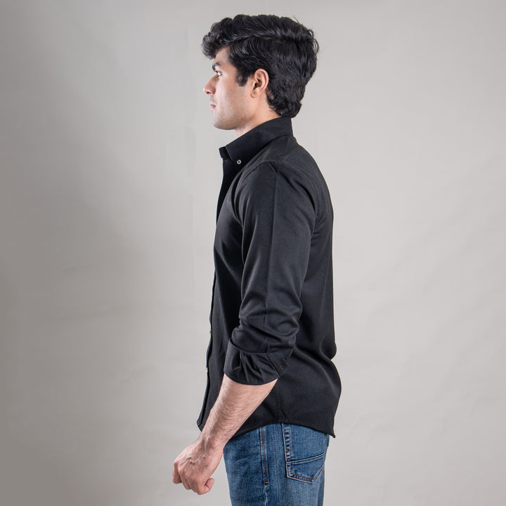 Suturee Craft Men’s Solid Denim Button-Down Collar Shirt